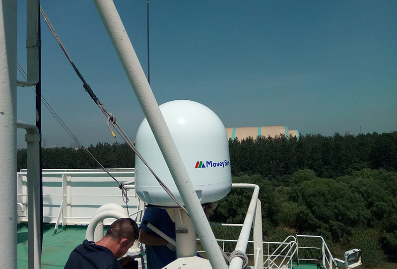 中海工业下属散货船宝广岭,宝和岭分别安装船载卫星天线ym-750pm